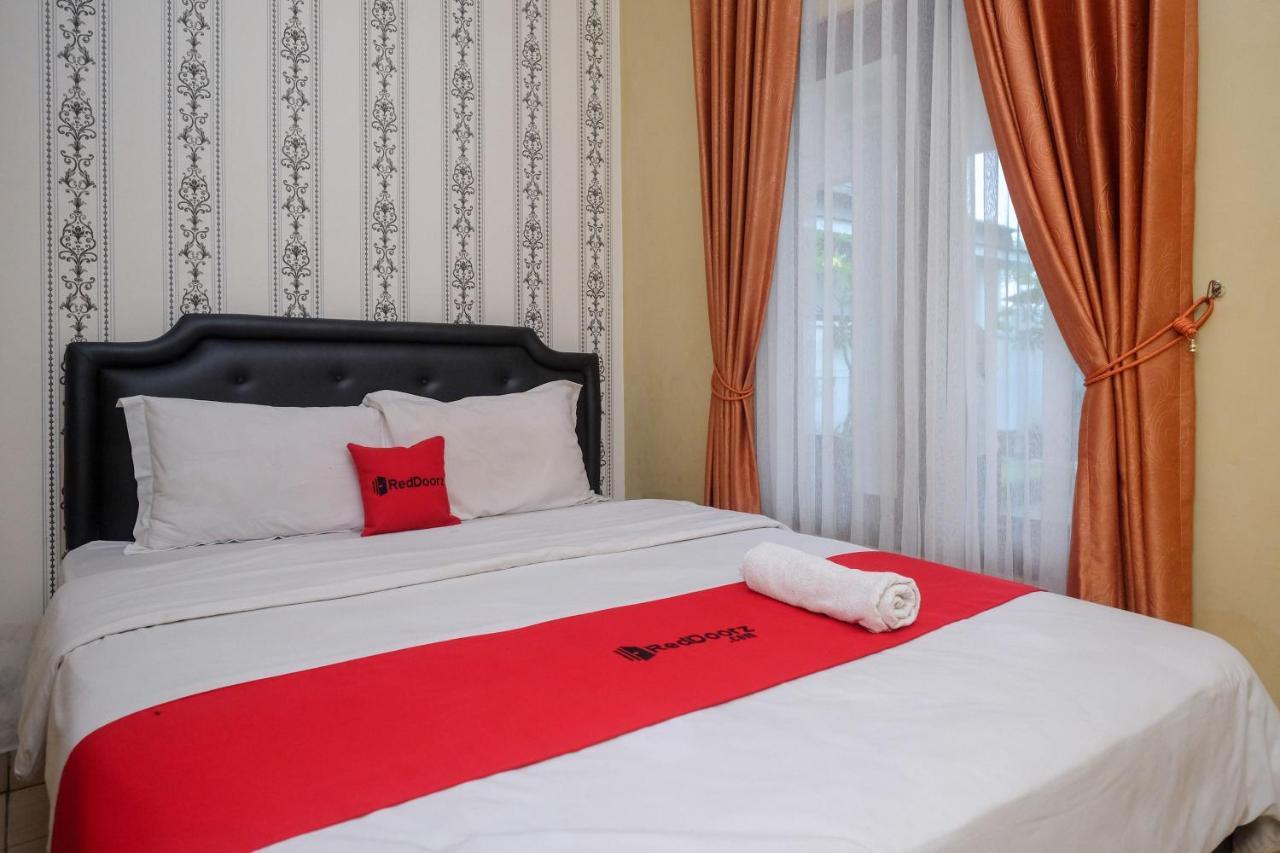 Reddoorz At Paris Ocean Hotel Parangtritis Luaran gambar