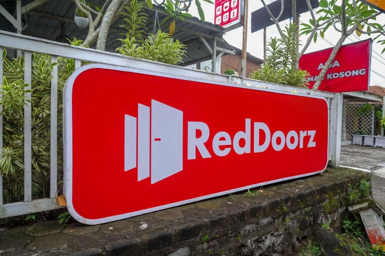 Reddoorz At Paris Ocean Hotel Parangtritis Luaran gambar